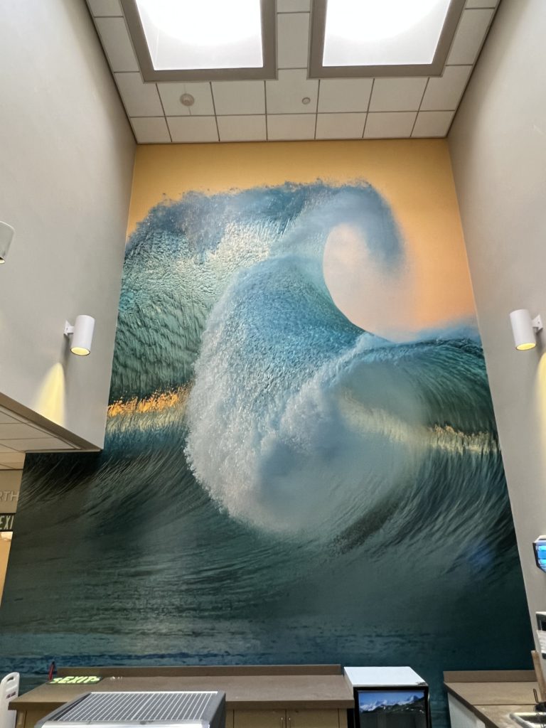 25 foot wave image in Tri-City Medical Center 
